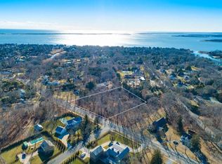 161 S Country Rd, Remsenburg, NY 11960