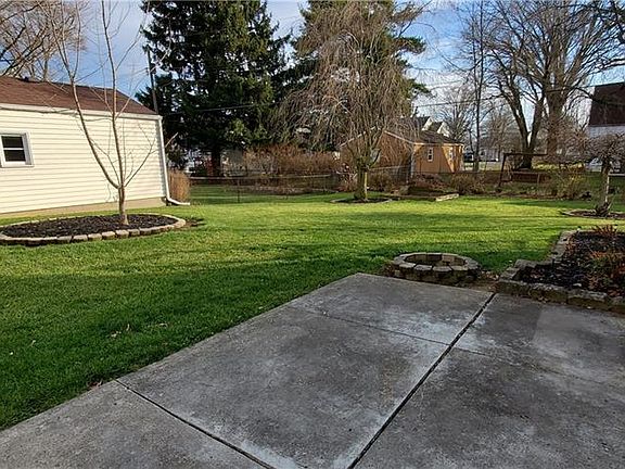 5th image of 517 Clifton Ave
