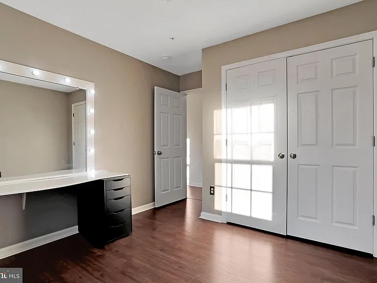 room1