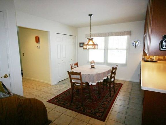 3rd image of 1315 Kirkland Dr