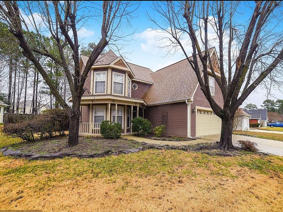 1st image of 47945 Mayflower Dr