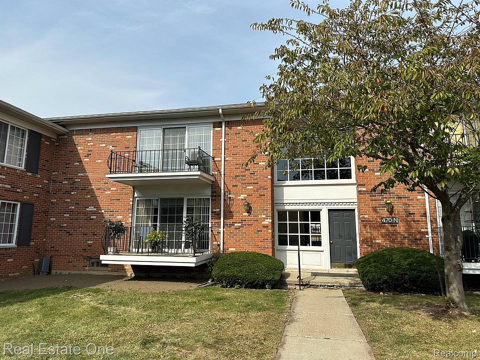 1st image of 470 Fox Hills Dr N APT 8