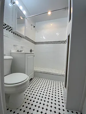 Rented by ONE Manhattan Real Estate | media 22