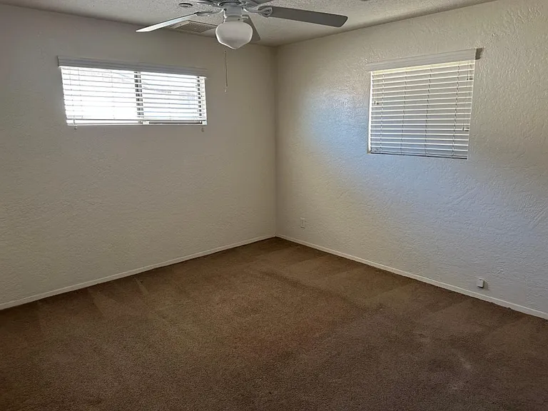 6013 W Laurie Ln — Photo 10