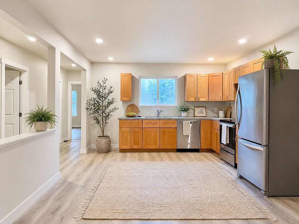 Large kitchen with real wooden cabinets

AI-styled for visualization