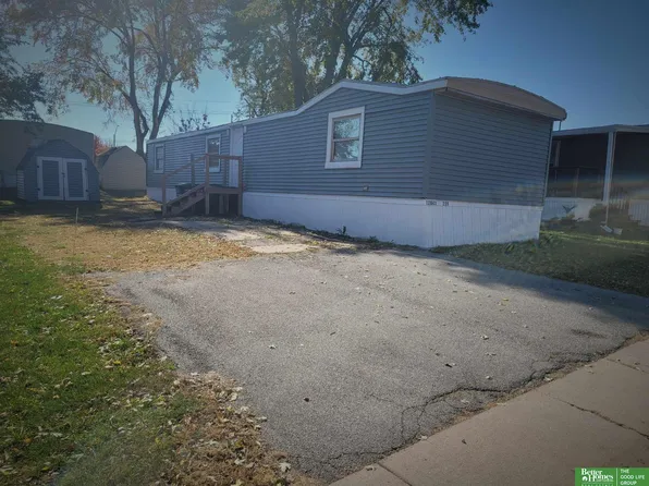 12843 Aurora Plz #239, Omaha, NE 68164