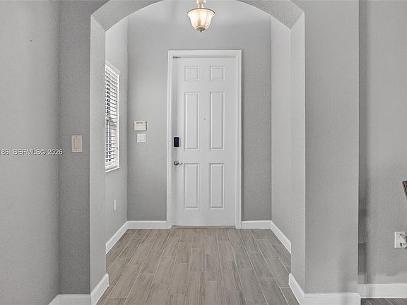 4th image of 159 NE 36th Ter