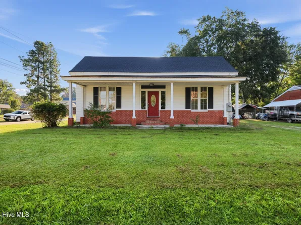 201 S Pender Street, Elm City, NC 27822