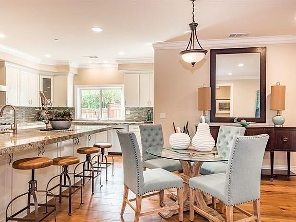 4th image of 281 Bel Ayre Dr