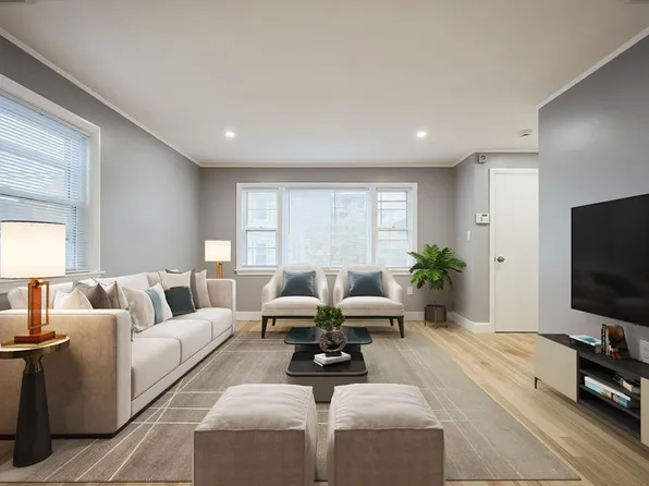 16 Hawes St, Revere, MA 02151