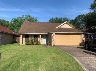 3520 Briar Creek Dr, Beaumont, TX 77706
