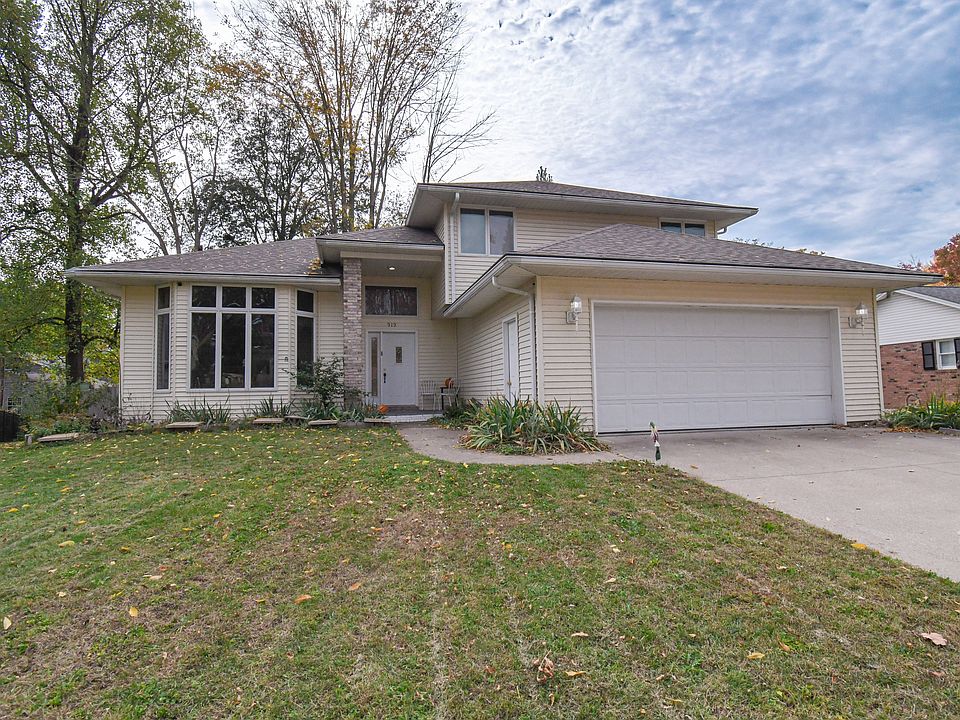 1st image of 919 Holly Dr