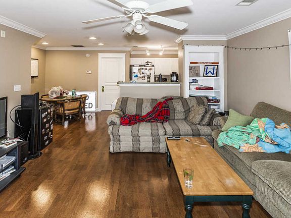 4th image of 3940 Cherokee Woods Way APT 204
