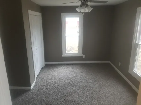 915 W North St, Auburn, IL 62615