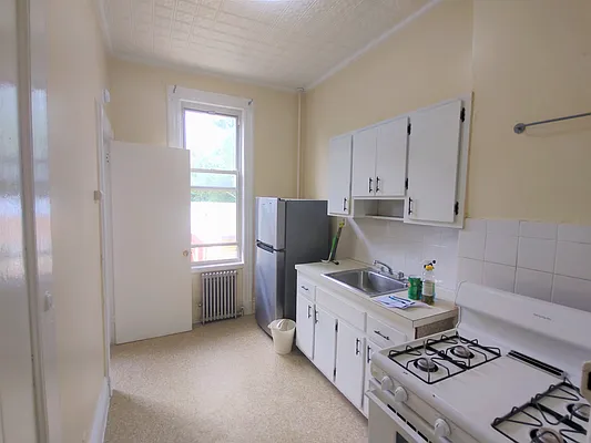 Rented by Grand Town Listings | media 5