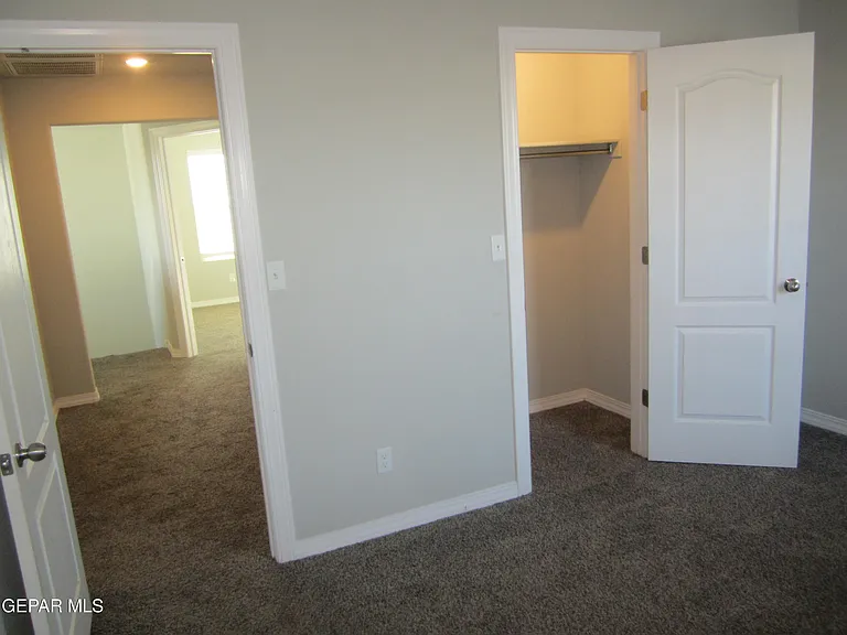 12253 Desert Cliff Ct — Photo 30