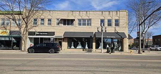 1st image of 402 Grand Ave