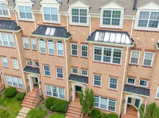 9818 Pickens Pl, Manassas Park, VA 20111