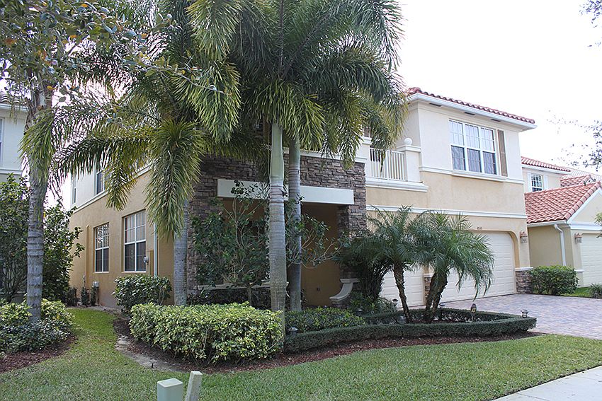 1st image of 10116 Cobblestone Creek Dr