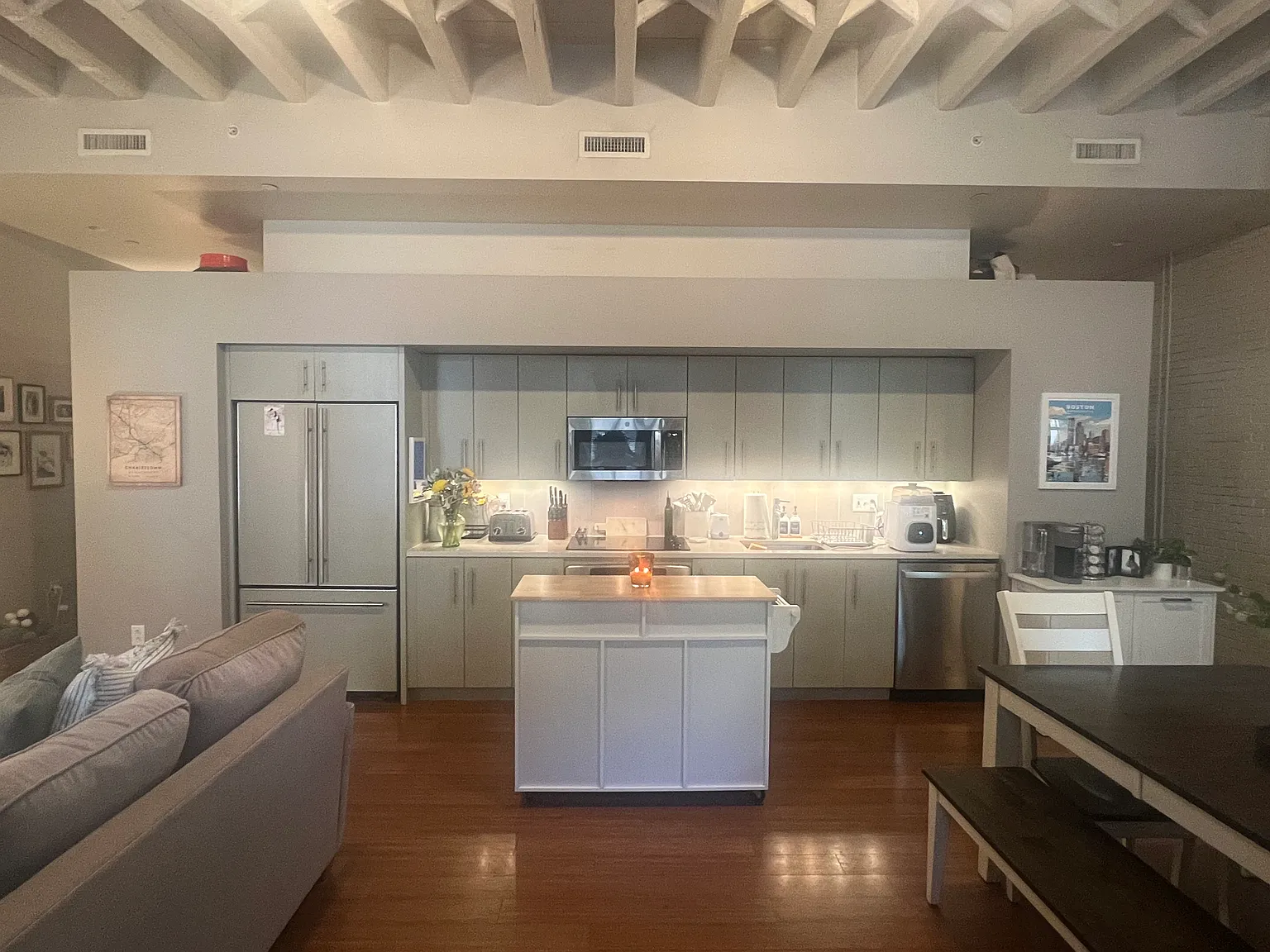 2 bed, 1.5 bath, 1006 sqft, $4,000 — Photo 4