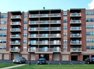 676 Mix Ave, Hamden, CT 06514