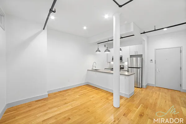 Rented by Mirador Real Estate | media 14