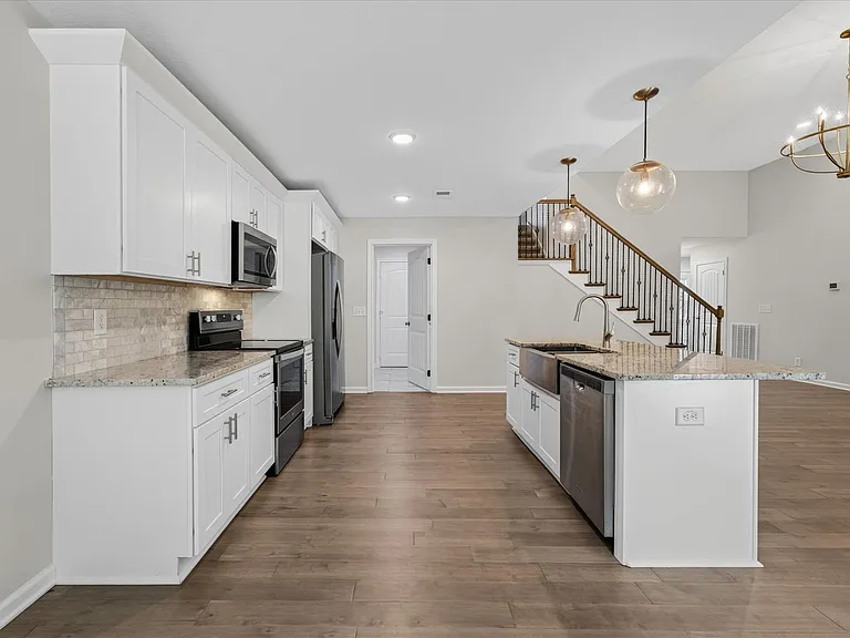 513 Wingfield Ct — Photo 14