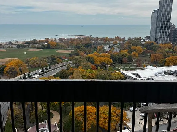 1660 N La Salle St #2307, Chicago, IL 60614