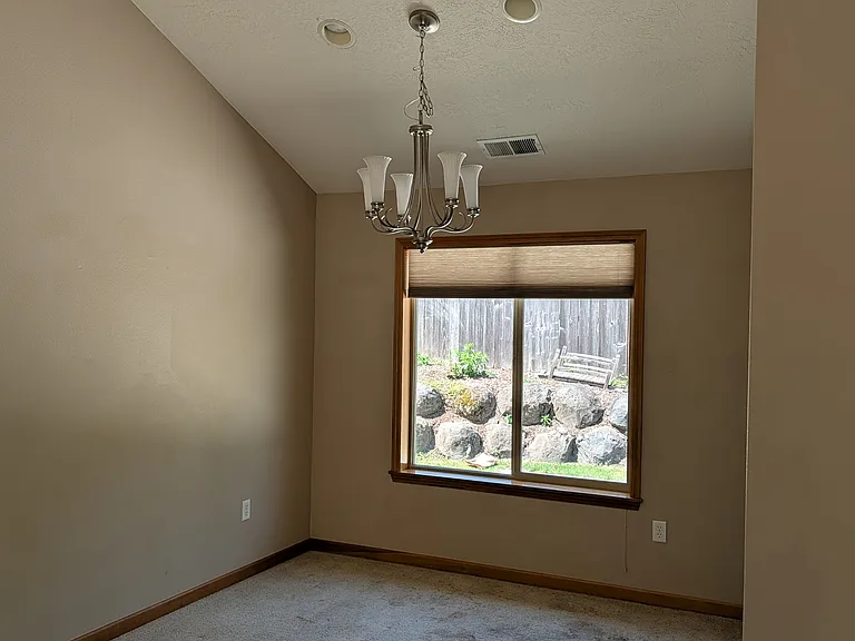 2311 NE Grandhaven St — Photo 8