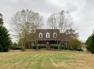 2769 Weisenberger Mill Rd, Midway, KY 40347
