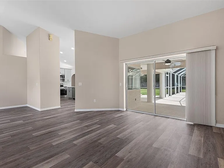 14 Colechester Ln — Photo 7