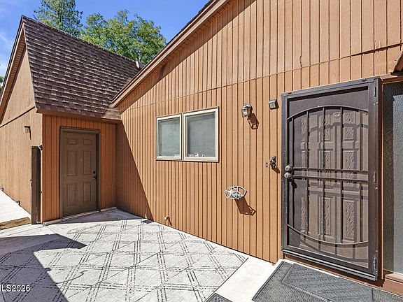 3rd image of 1930 Villa Way S