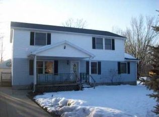 7010 Potter Rd, Derby, NY 14047