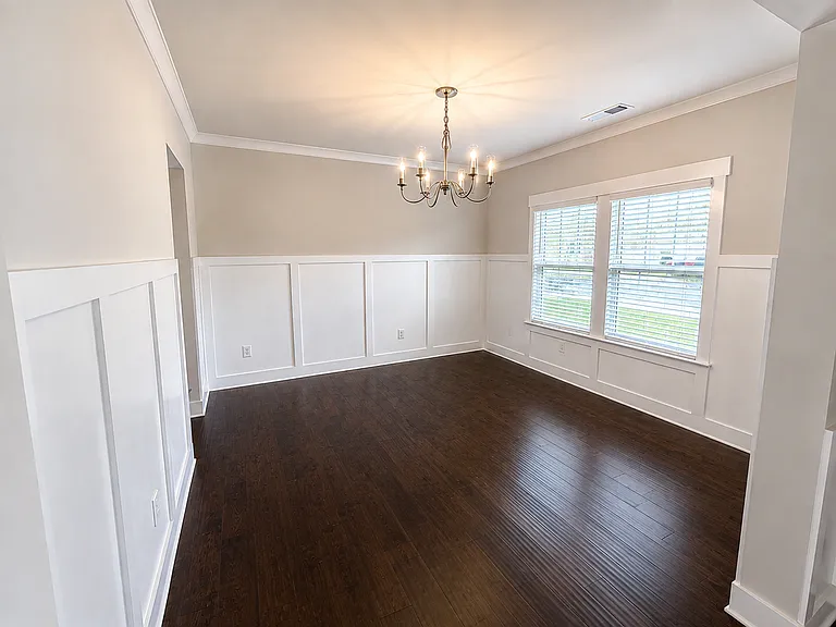7565 Highborne Ln — Photo 8