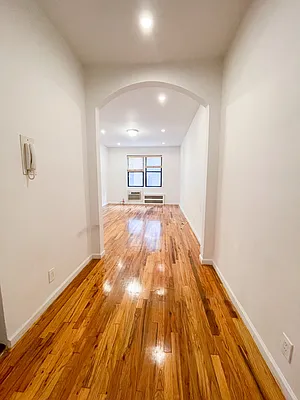 Rented by Urban Real Estate Inc | media 36