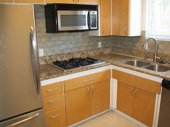 4th image of 1328 Franklin St APT 6