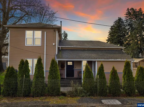 390 North Ave, Jefferson, OR 97352