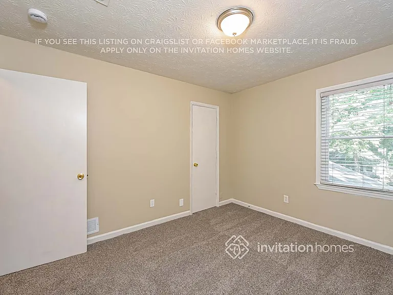 1740 Rose Garden Ln — Photo 14