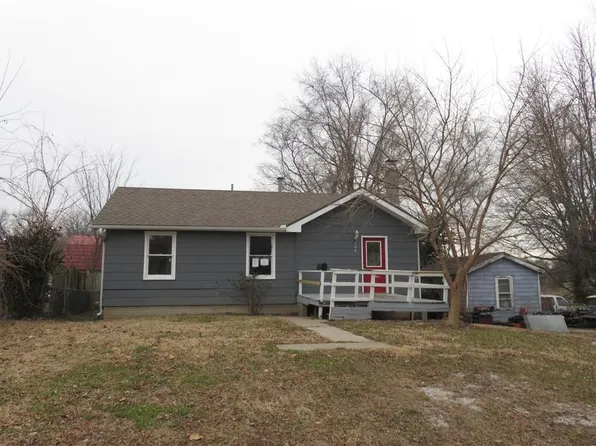 404 S 24th St, Lexington, MO 64067