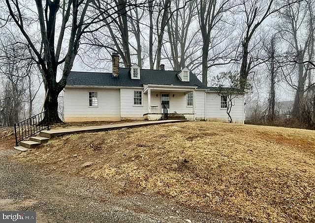 1st image of 226 Combs Dr