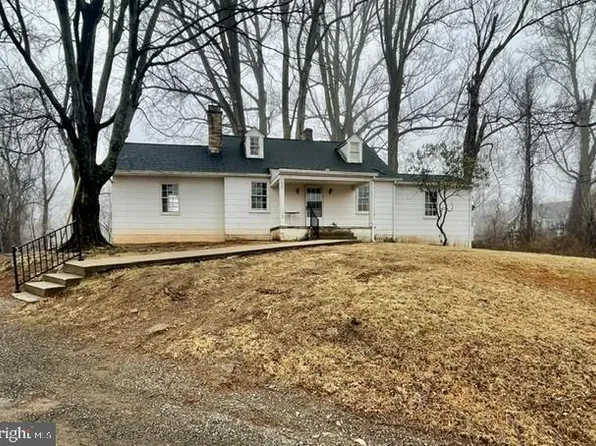 226 Combs Dr, Warrenton, VA 20186