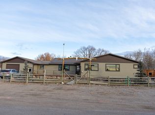 307 7th St SW, Choteau, MT 59422
