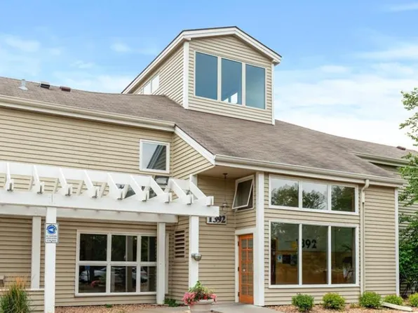 1392 Carling Dr APT 203, Saint Paul, MN 55108