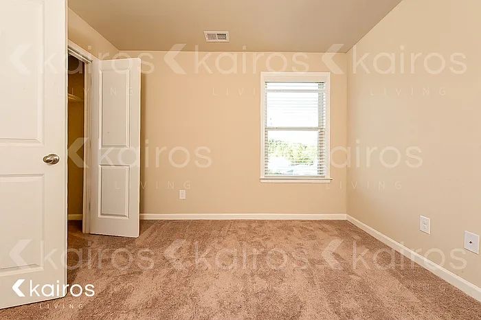 25 Heard Ln — Photo 12