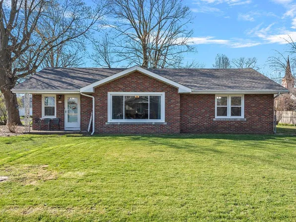 507 E Gibson St, New Berlin, IL 62670
