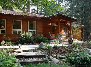 2101 Davis Place Rd, Mount Shasta, CA 96067