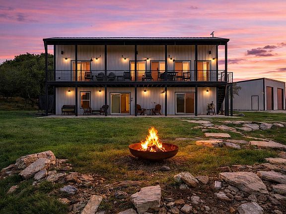 3rd image of 582 Delaware Creek Rd