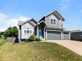 1004 NW 112th Ter, Kansas City, MO 64155