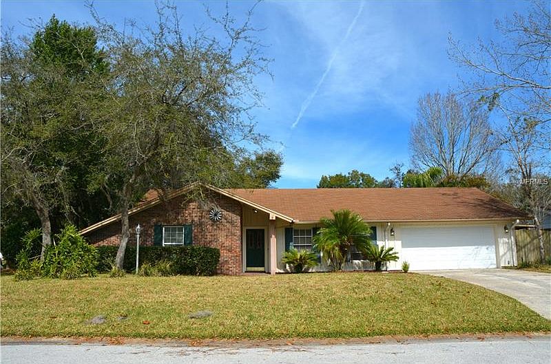 1st image of 100 E Cottesmore Cir