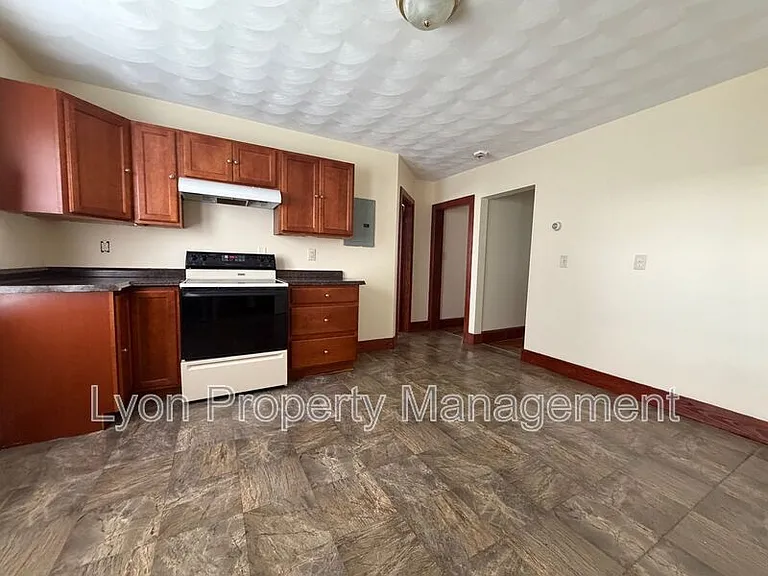 313 High St #2R — Photo 6